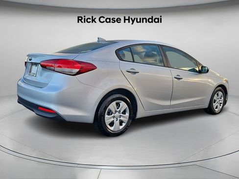 Used 2018 Kia Forte LX w/ LX Popular Package image 7