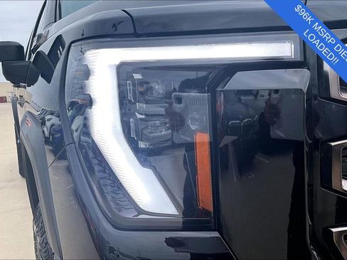 Used 2024 GMC Sierra 2500 AT4X image 38