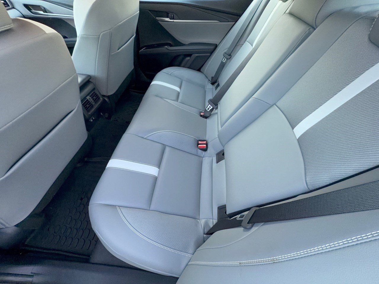 Used 2026 Toyota Camry SE w/ Convenience Package FWD image 25