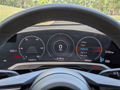 Certified 2023 Porsche Taycan RWD image 10