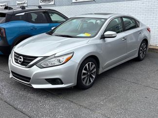 Used 2016 Nissan Altima 2.5 SL w/ Moonroof Package video 2