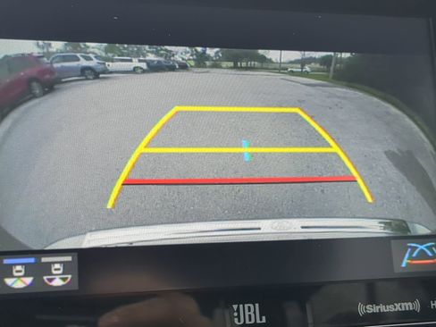 Used 2022 Toyota Highlander Limited image 54