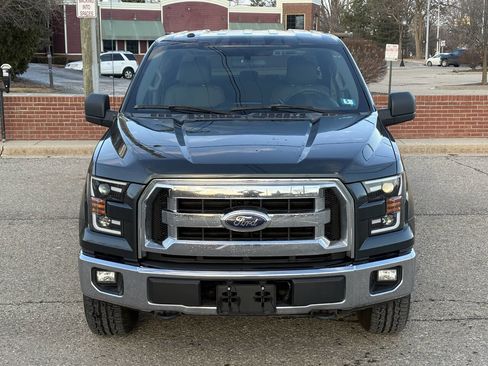 Used 2015 Ford F150 XLT image 4