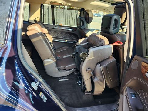 Used 2017 Mercedes-Benz GLS 550 4MATIC image 22