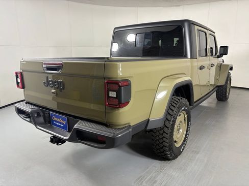 New 2026 Jeep Gladiator Willys AWD/4WD image 8