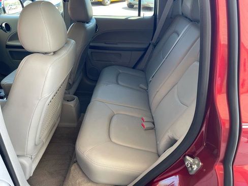 Used 2008 Chevrolet HHR LT FWD image 33