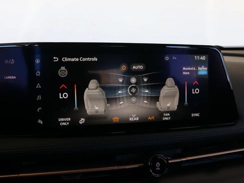 Used 2024 Nissan Ariya AWD image 18