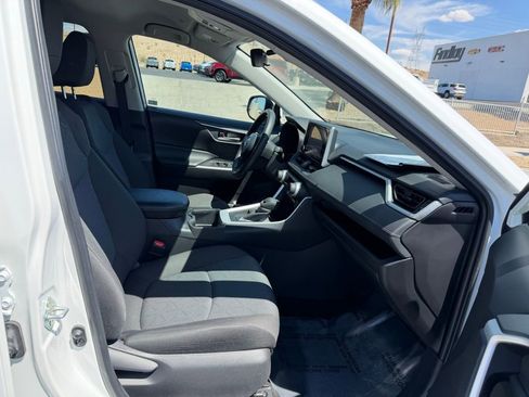 Used 2024 Toyota RAV4 XLE FWD image 14