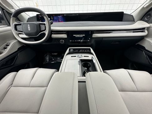 New 2026 Lincoln Navigator Reserve AWD/4WD image 20
