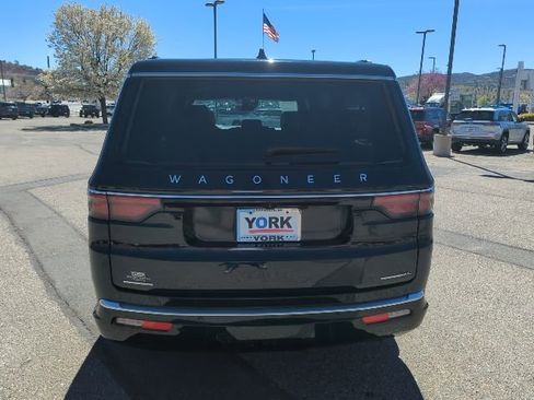 Certified 2023 Jeep Wagoneer L Series II image 5