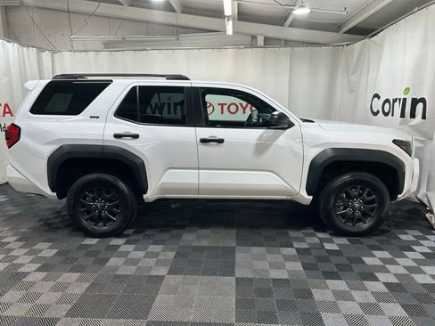 Used 2025 Toyota 4Runner SR5 image 10