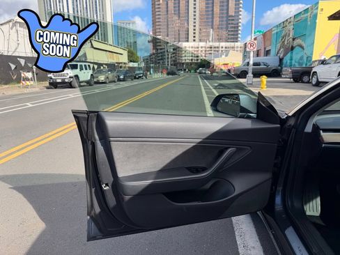 Used 2019 Tesla Model 3 Standard Range RWD image 9