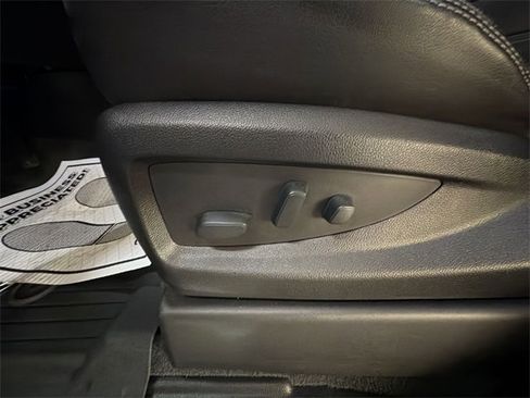 Certified 2020 GMC Yukon Denali w/ Denali Premium Package image 12