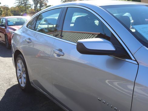 Used 2022 Chevrolet Malibu LT image 10