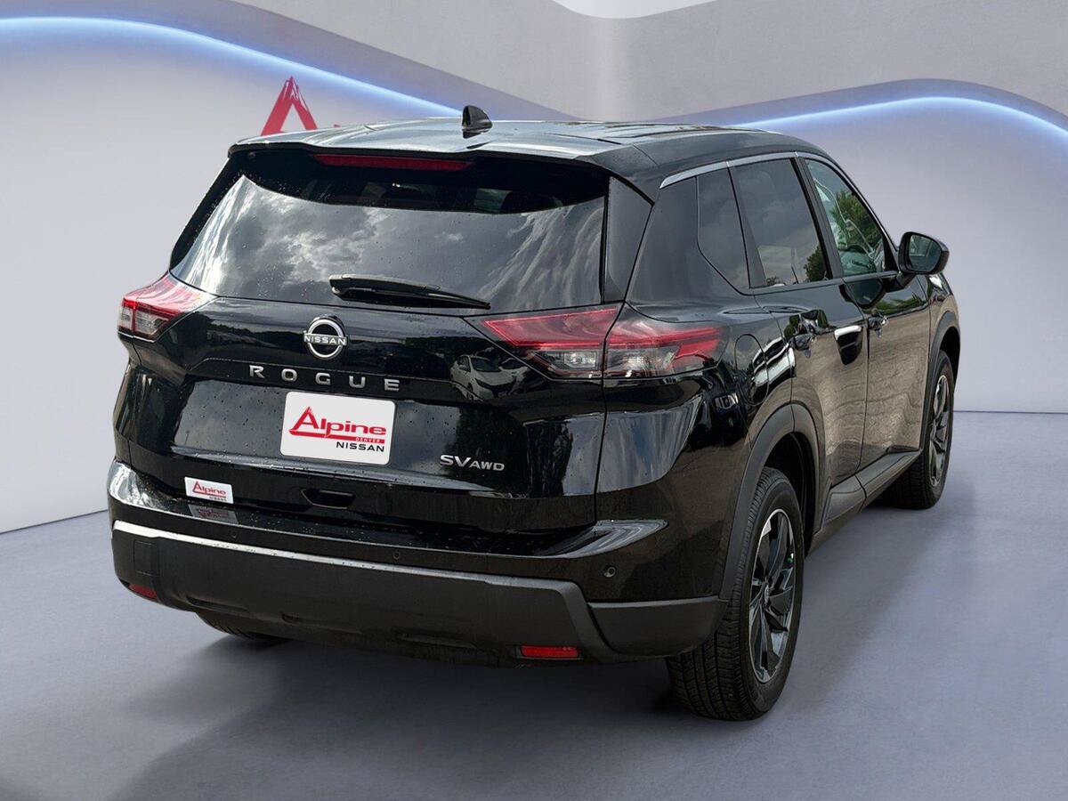 Used 2024 Nissan Rogue SV AWD/4WD image 5