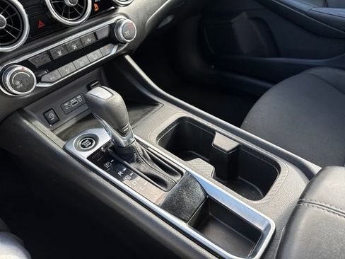 Used 2024 Nissan Sentra SV image 24