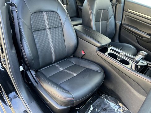 Used 2025 Nissan Altima 2.5 SR FWD image 22