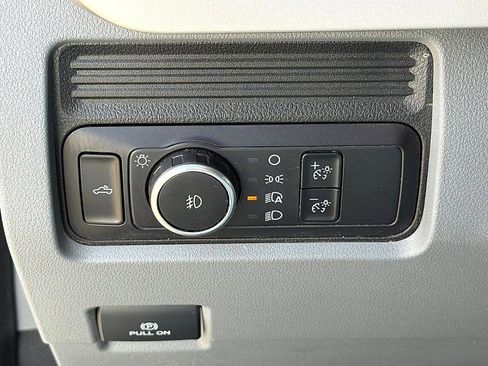 Used 2023 Ford F250 XLT w/ FX4 Off-Road Package image 19