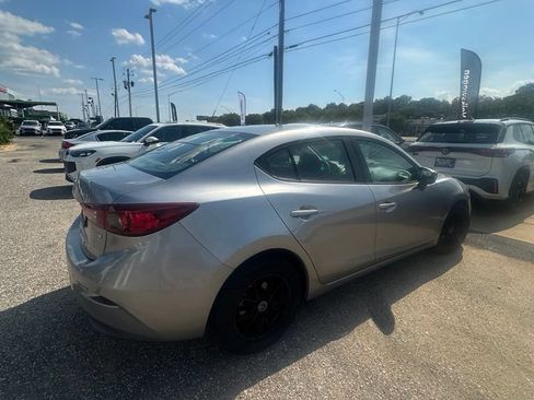 Used 2015 MAZDA MAZDA3 i Sport FWD image 3