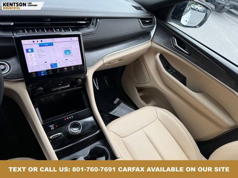 Used 2024 Jeep Grand Cherokee Limited image 24