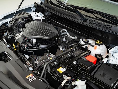 Used 2023 Cadillac XT6 Sport image 38