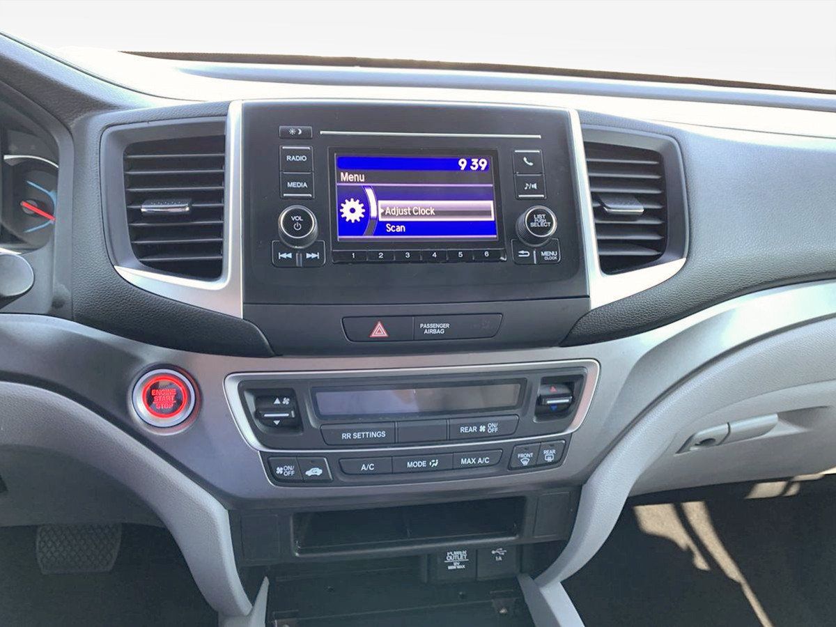 Used 2019 Honda Pilot LX image 21