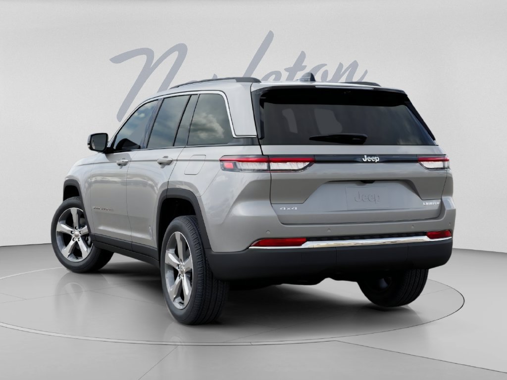 New 2026 Jeep Grand Cherokee Limited w/ Luxury Tech Group II AWD/4WD image 3