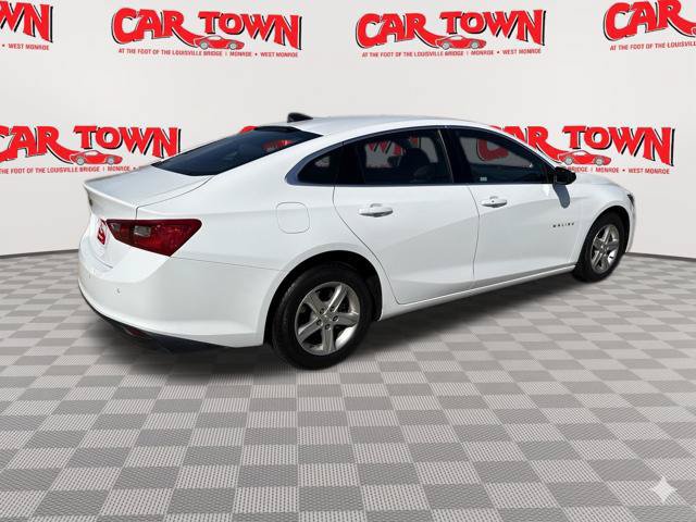 Used 2022 Chevrolet Malibu LS w/ Driver Confidence Package II FWD image 3