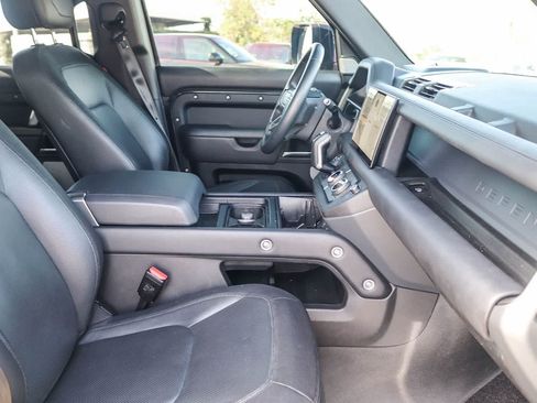 Used 2023 Land Rover Defender 130 X-Dynamic SE AWD/4WD image 16