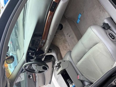 Used 2005 Buick Le Sabre Custom image 12