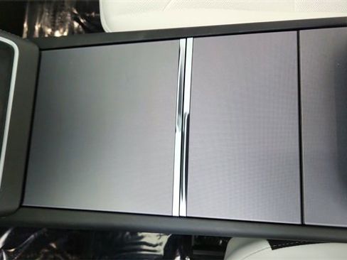 Used 2026 Tesla Model Y 2WD image 45