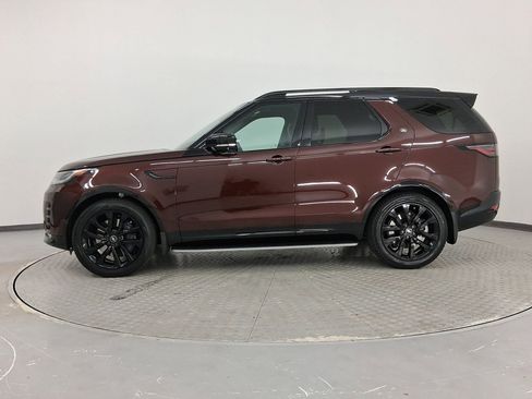 New 2026 Land Rover Discovery Limited Edition image 2