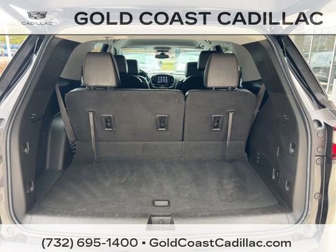 Used 2021 Chevrolet Traverse LT image 12