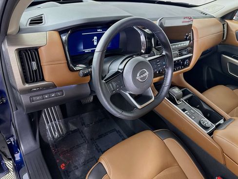 Certified 2025 Nissan Pathfinder Platinum AWD/4WD image 21