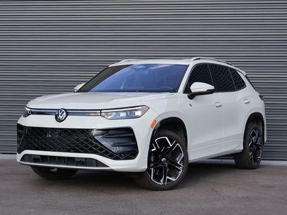 Used 2025 Volkswagen Tiguan SEL R-Line