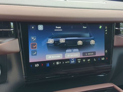 New 2026 Lincoln Navigator L Reserve AWD/4WD image 18