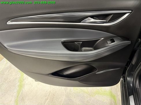 Used 2018 Buick Enclave Premium AWD/4WD image 28