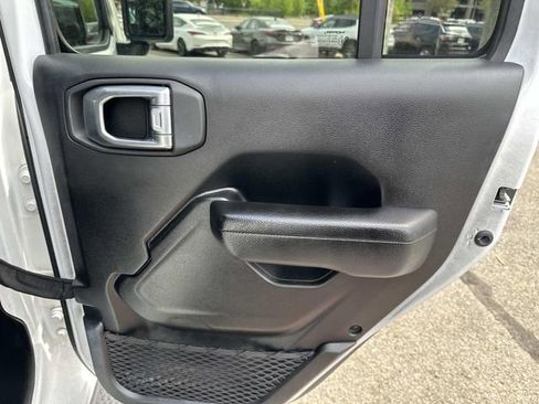 Certified 2022 Jeep Wrangler Unlimited Sport image 11