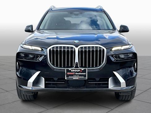 Used 2025 BMW X7 xDrive40i image 3