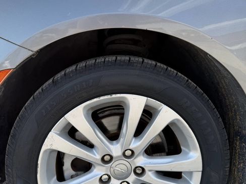 Used 2016 Chrysler 200 Limited image 14