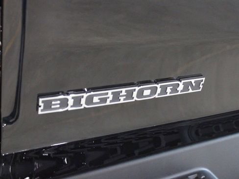 New 2026 RAM 1500 4x4 Crew Cab image 38