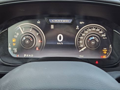 New 2026 RAM 3500 Limited AWD/4WD image 19