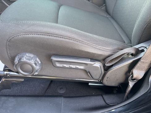 Used 2021 Jeep Wrangler Unlimited Sport image 28