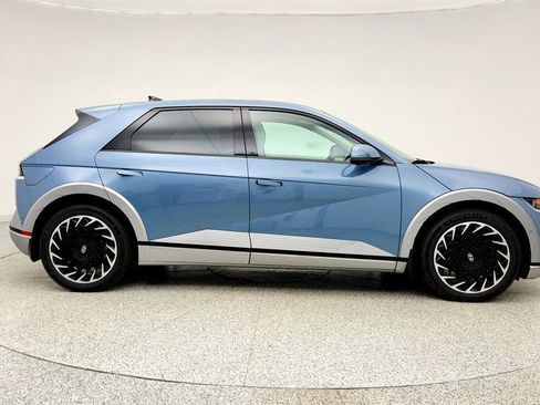 Used 2024 Hyundai Ioniq 5 Limited image 4