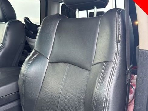 Used 2018 RAM 2500 Laramie w/ Sport Appearance Group image 9