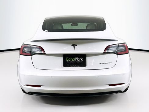 Used 2018 Tesla Model 3 Long Range image 7