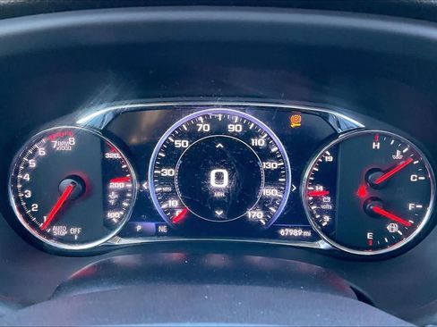 Used 2022 GMC Acadia AT4 w/ Technology Package image 17