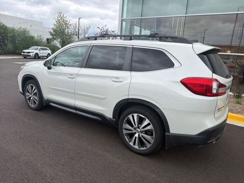 Used 2019 Subaru Ascent Limited AWD/4WD image 17
