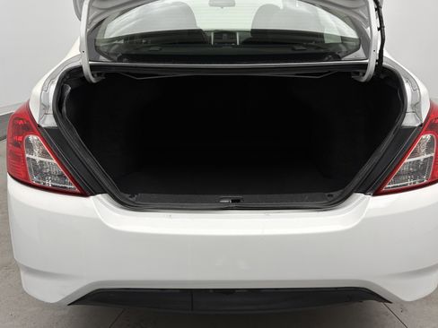 Used 2019 Nissan Versa SV image 25