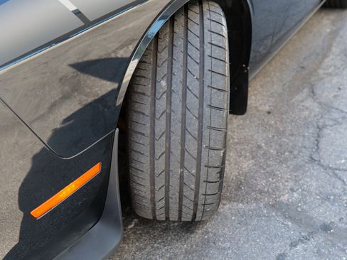 Used 2015 Dodge Challenger SRT Hellcat image 88